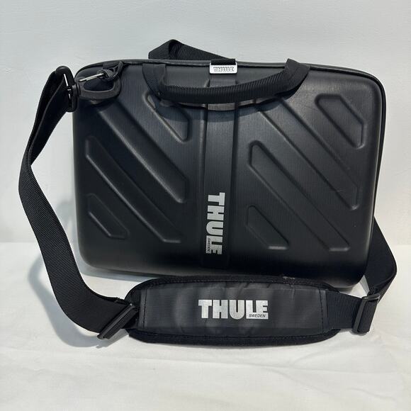 Thule Accessories - Thule Laptop Case Gauntlet Attache Hard Shell Black Fits Up to 14” MacBook Pro